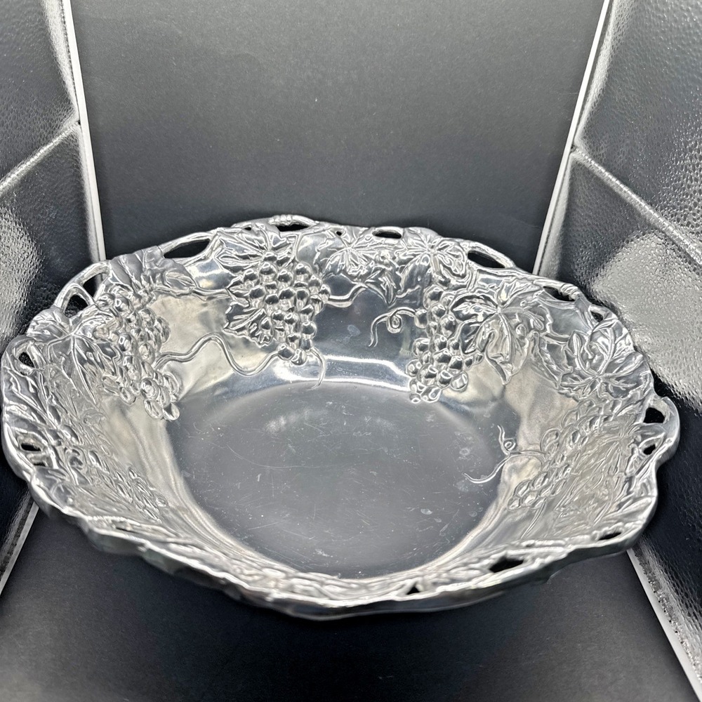 Vintage 1995 Arthur Court Designs Grape Collection 12" Aluminum Serving Bowl